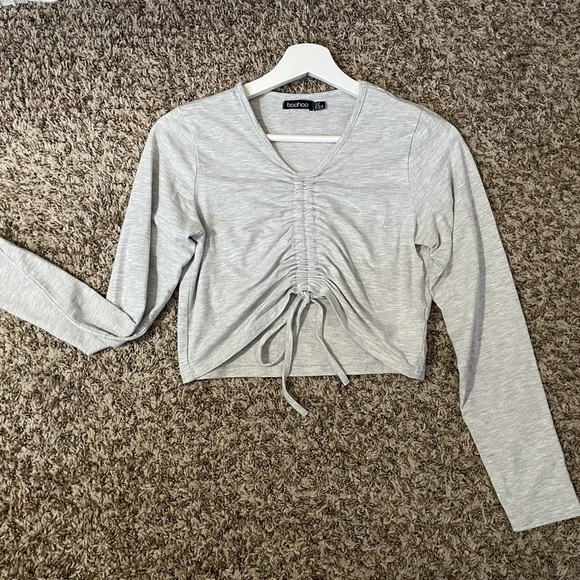 Boohoo Gray Crop Top - Picture 1 of 3